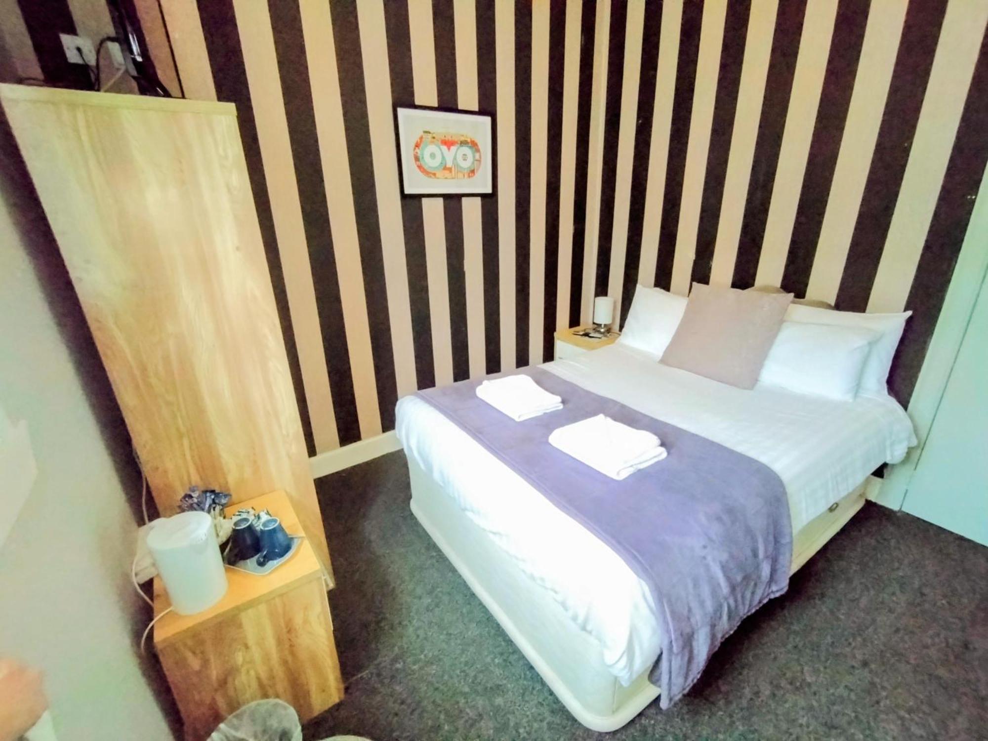 Oyo Gin House Hotel Greenock Ngoại thất bức ảnh