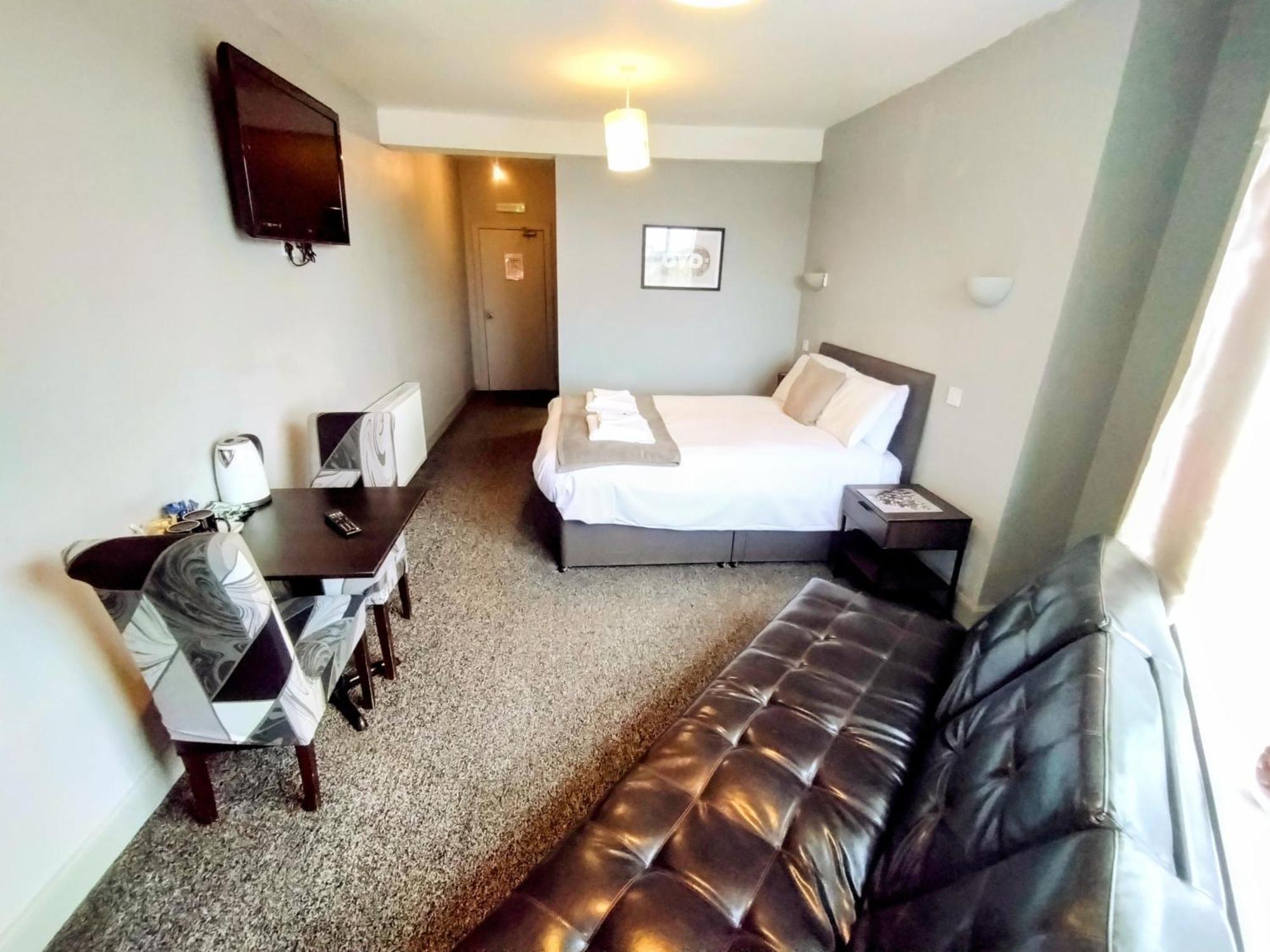 Oyo Gin House Hotel Greenock Ngoại thất bức ảnh