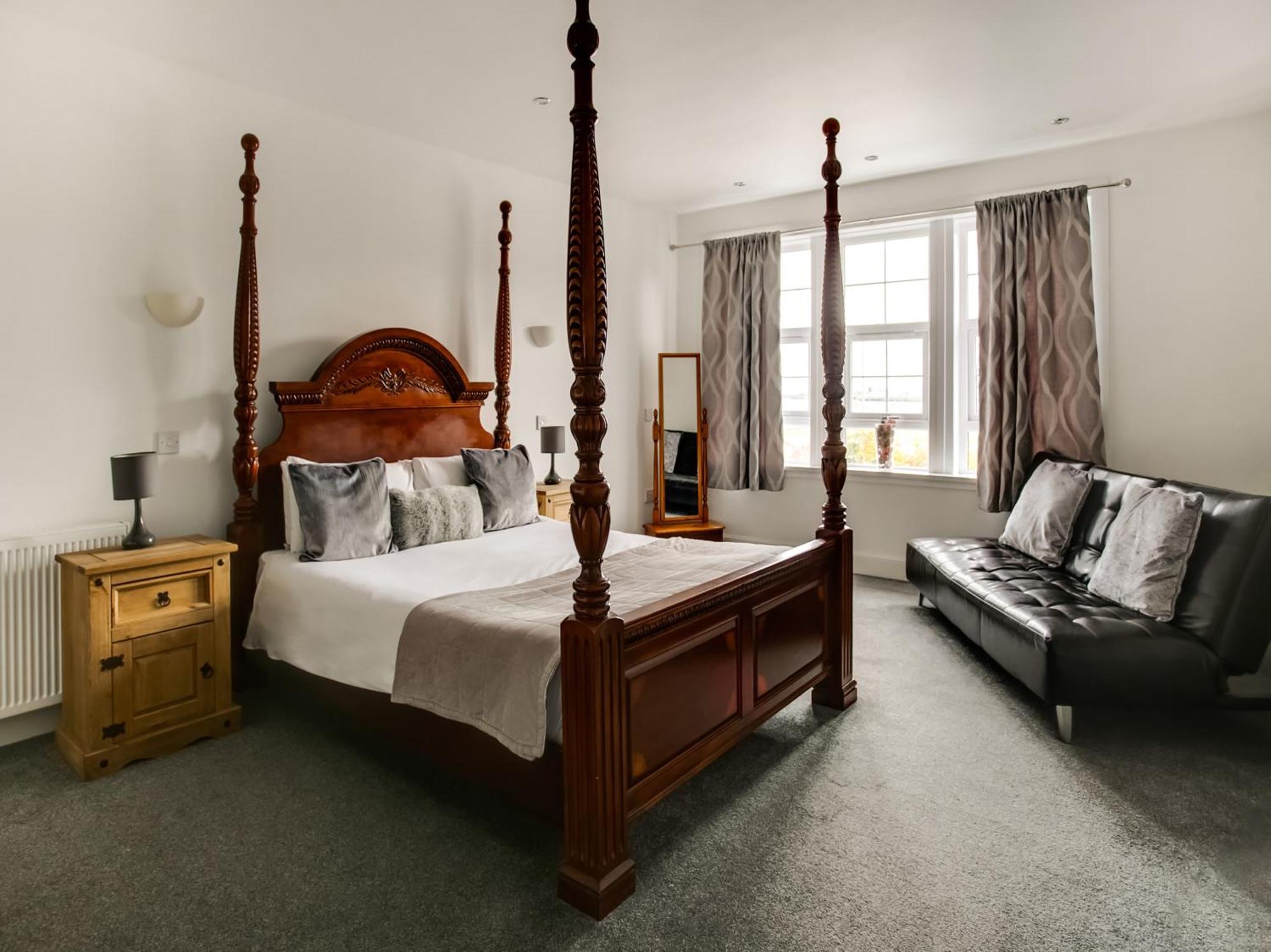 Oyo Gin House Hotel Greenock Ngoại thất bức ảnh